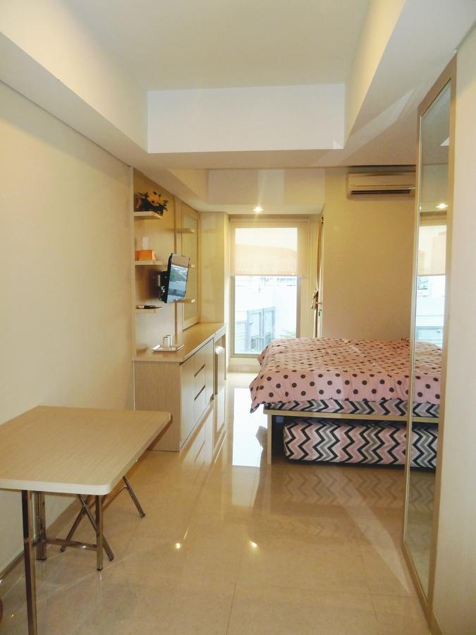 Pinnacle Apartment Pandanaran Semarang Extérieur photo